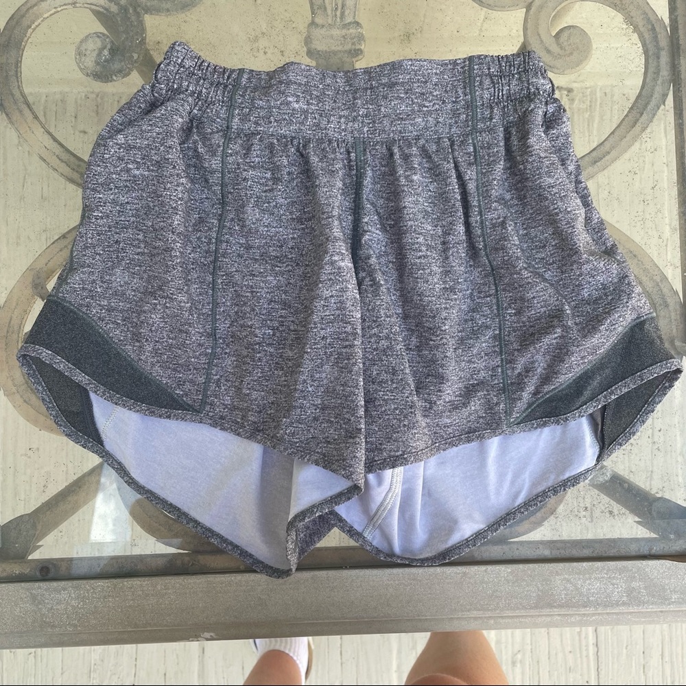 Lululemon Hotty Hot Short Size 4 Tall